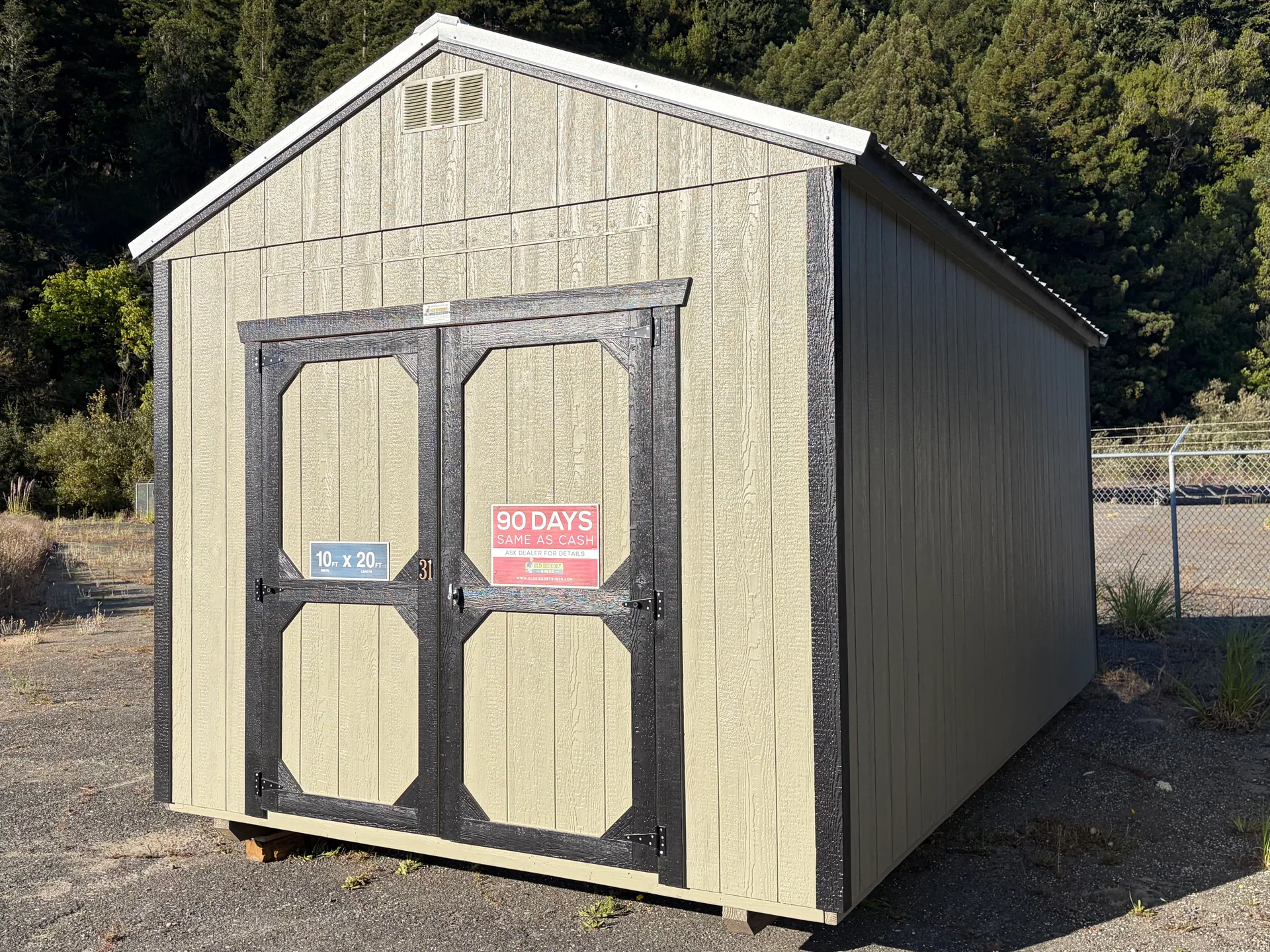 10 × 20 Utility at Rio Dell